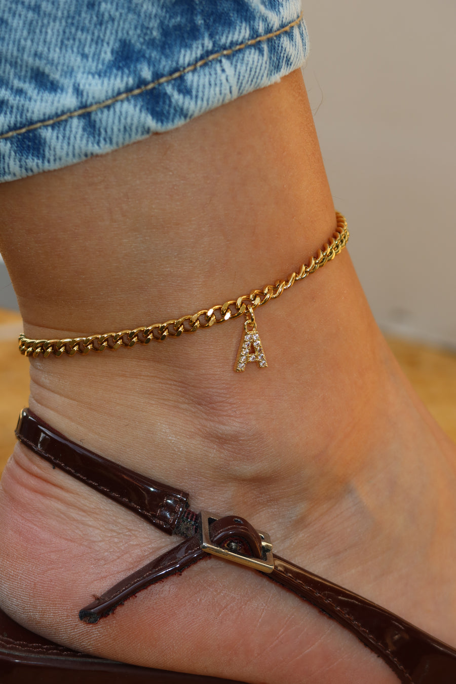 Pulseira Pé Initial Charm