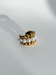 Ear cuff Golden Pearl Hug